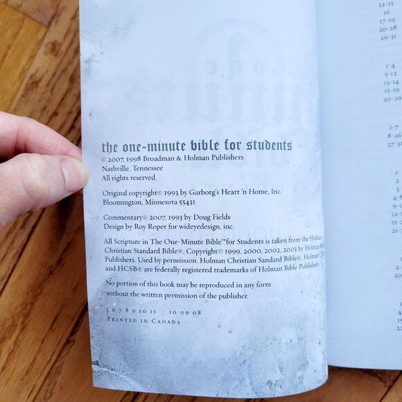 The HCSB One Minute Bible for Students, Trade Paper: 366 Devotions - Picture 5 of 10